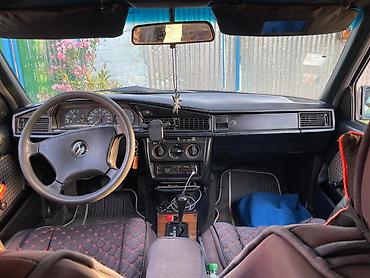 masın satısı: Mercedes-Benz 190 (W201): 1.8 l | 1991 il Sedan — 6