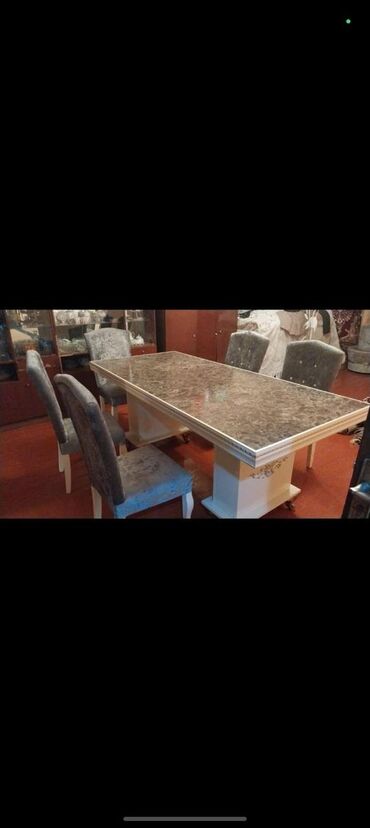 Qonaq otağı dəstləri: Klassik üslubda qonaq otağı dəsti Komplektin tərkibi: - İki qapılı — 2