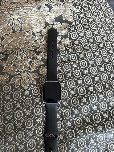 band 10: Смарт‑часы в стиле Apple Watch, se2 квадратный корпус серебристого — 1