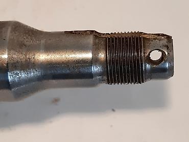 Auto delovi: Rukavac, glavcina, osovina tocka Skoda Skoda 116C97 Visina 110mm — 9