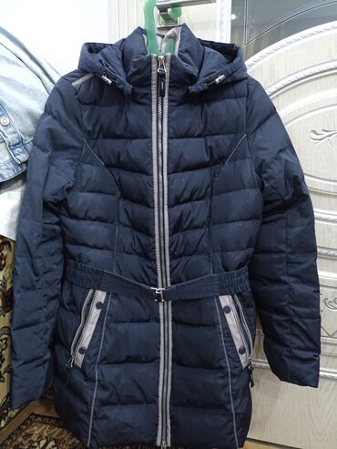 темно синяя зимняя куртка: Пуховик, По колено, L (EU 40), XL (EU 42), 2XL (EU 44)