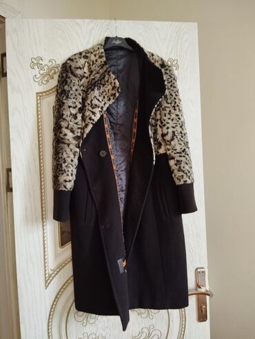 Paltolar: Palto 46 razmer 299 azn alinib tezeden secilmir — 6