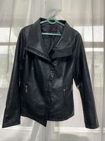 куплю кожанную куртку: Кожаная куртка, Косуха, Кожзам, 2XL (EU 44)