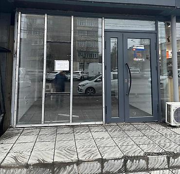 Аренда помещений свободного назначения: Сдаётся коммерческое помещение в топовой локации! Предлагаем в аренду — 2