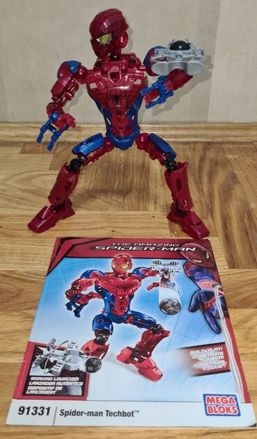 vojne igračke: Spider Man akciona figura dobro očuvana, visina: 25 cm. Sastoji se od