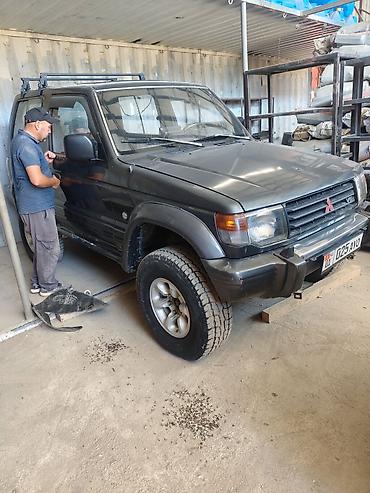 4114 r15: Mitsubishi Pajero: 1992 г., Бензин, Внедорожник — 2