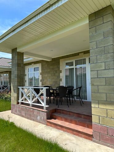 иссык куль дача: Коттедж, 102 м², 3 комнаты, Агентство недвижимости