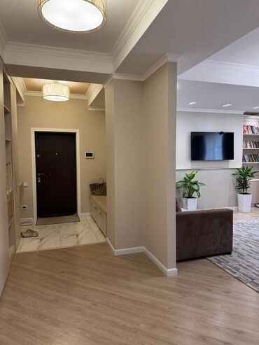 Продажа квартир: 3 комнаты, 130 м², Индивидуалка, 9 этаж at lalafo.kg — 8 Продажа квартир: 3 комнаты, 130 м², Индивидуалка, 9 этаж — 8