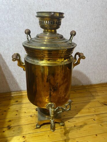 Boçkalar və çəlləklər: Yeni Od Samovar, 10-dan çox l, Ünvandan götürmə