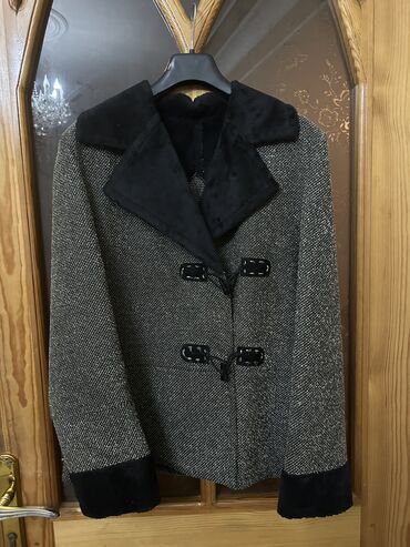 женское пальто на синтепоне: Пальто M (EU 38), цвет - Серый