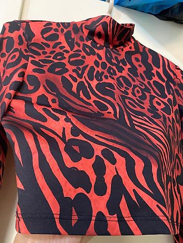 Qadın geyimləri: Bershka və Zara markalarından qadın geyimləri. 55 manata alınıb — 2
