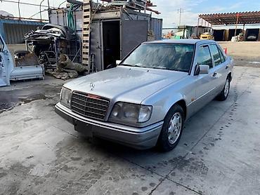 bud e9: Крыло Переднее левое Mercedes-Benz, 1994 г., Б/у, Оригинал — 2