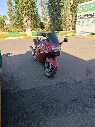 ninja h2: Мотоцикл Kawasaki ZX-11 (ZZR1100), спорт-турист. - Объем двигателя — 1