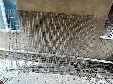 Оборудование для магазинов: Setka 5 ədəd, 4-ü 170x220, 1-i 170x240. Çubuqları da var, dənəsi əlavə — 3