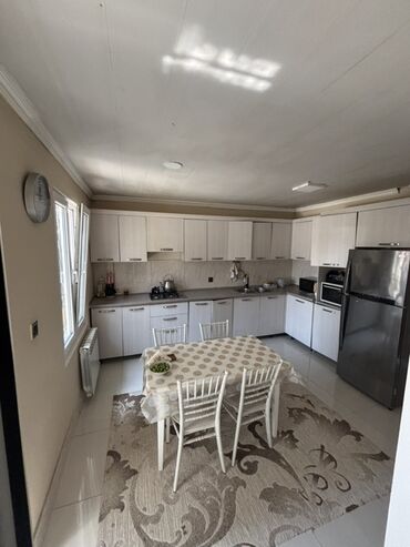 Həyət evləri və villaların satışı: 4 otaqlı, 170 kv. m, Kredit yoxdur, Orta təmir — 15