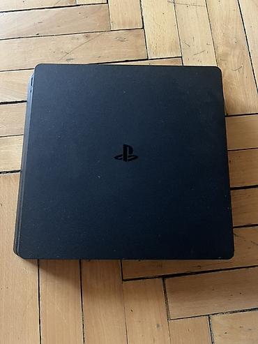 pse 4: PlayStation 4 slim 500gb Yaxsi veziyette, 2 joystik, disk yoxdur Real — 2