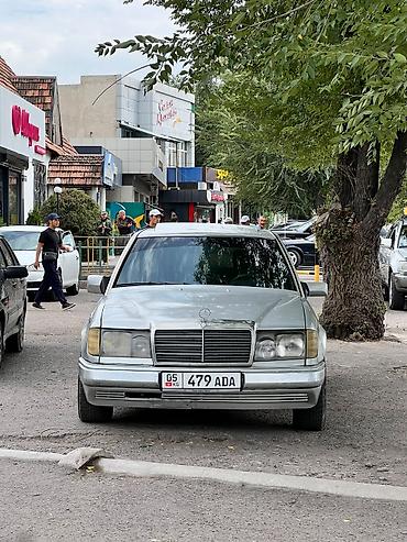 Продажа авто: Mercedes-Benz W124: 1990 г., Седан — 3