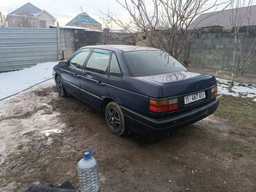 Volkswagen: Volkswagen Passat: 1992 г., 1.8 л, Механика, Бензин, Седан — 3