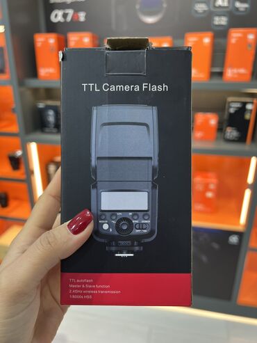 Obyektivlər və filtrləri: TTL Camera Flash