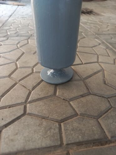 Столы для кафе: Металлический стол . все размеры на фото.ножки регулируемые под — 6