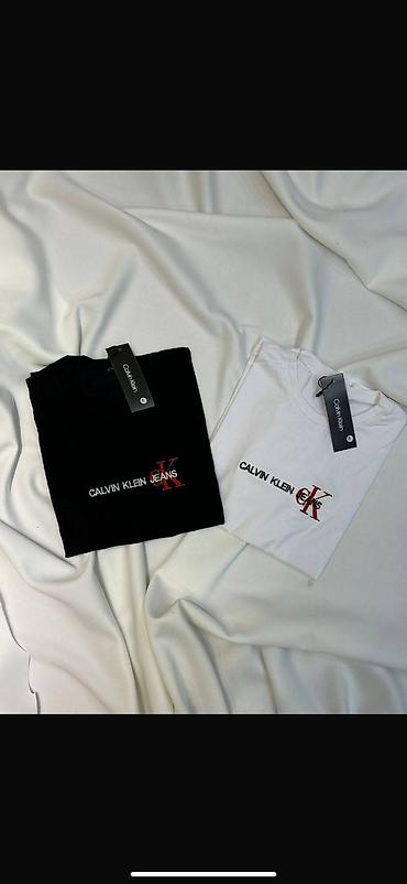 Majice kratkih rukava: Ženske majice S,M,L,XL,XXL veličine 1 komad 2300 din . 2 komada 3200 — 9