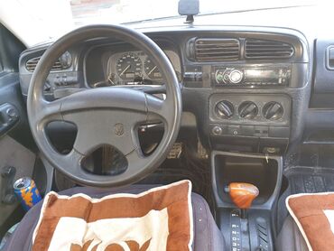 купить чехлы на гольф 4: Volkswagen Vento: 1992 г., 1.8 л, Автомат, Бензин, Седан