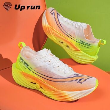 футбольный бутс: Кроссовки для бега Up run - Назначение: скоростные тренировки и