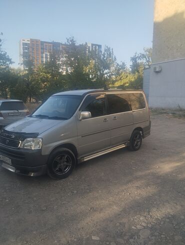 продаю степ: Honda Stepwgn: 2001 г., 2 л, Автомат, Бензин, Минивэн