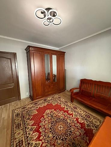 Продажа коттеджей и домов: 🏡 **Продаётся 2-этажный дом в ж/м Ак-Ордо** 🛏 **7 комнат** 📐 Площадь — 12