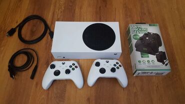 games: Xbox Series S 512 Gb + второй геймпад + зарядка геймпадов + game pass