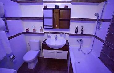 Продажа квартир: 4 комнаты, 100 м², Сталинка, 2 этаж, Евроремонт at lalafo.kg — 11 Продажа квартир: 4 комнаты, 100 м², Сталинка, 2 этаж, Евроремонт — 11