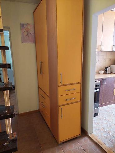 Dugoročni najam stanova: IZDAJEM STAN 90km2 NA STAROM CERAKU (ZARKOVO) Dva nivoa, prvi 50km2 — 17