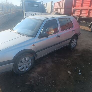 Volkswagen: Volkswagen Golf: 2 л, Механика, Бензин, Хэтчбэк
