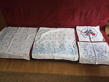 stampani gobleni unitas: Jastučnice sa slikedve za veliki jastuk 67 cm x 67 cm (novo) i dve — 1