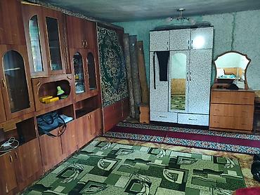 Продажа коттеджей и домов: Продаётся дом с просторным двором и большим навесом для автомобилей — 5