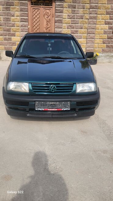 шинный сентр: Volkswagen Vento: 1996 г., 1.8 л, Механика, Бензин, Седан