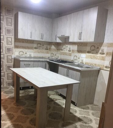 Sifarişlə mətbəx mebeli: Sifarişlə mətbəx dəsti, Özü çəkən petlələr, Mat laminat, Kredit yoxdur, Pulsuz çatdırılma — 17