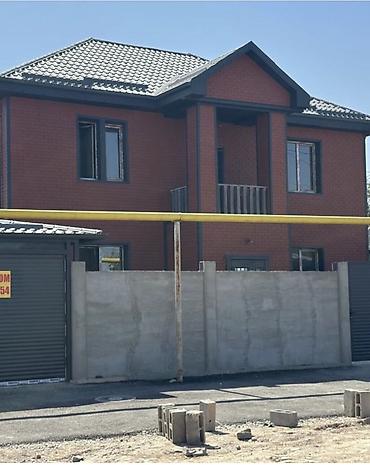 продаю дом в мкр учкун: 4 комнаты, 160 м², 3 соток, Бишкек, Учкун мкр — 3