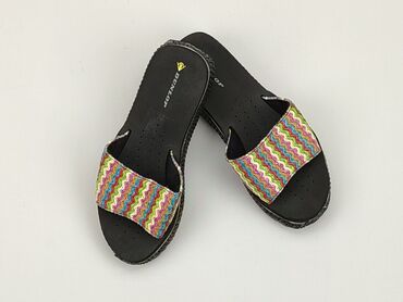 Sandals & Flip-flops: Slippers condition - Ideal