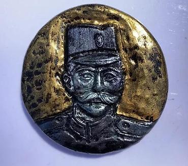 Značke, ordenje i medalje: GIPSANI MAGNET ZA FRIŽIDER VOJA TANKOSIĆ RUČNI RAD | Magnet za — 2