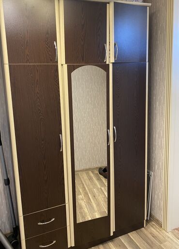 i̇kinci əl dolab: Гардеробный шкаф, Б/у, 2 двери, Распашной, Прямой шкаф, Азербайджан