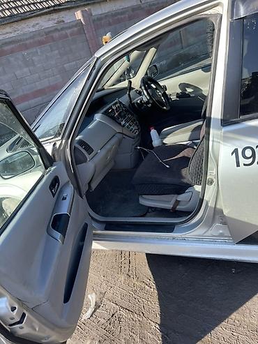 Toyota: Toyota Opa: 2003 г., Бензин — 9