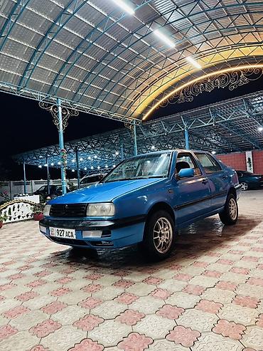 кербен авто: Volkswagen Vento: 1993 г., 2 л, Механика, Бензин, Седан — 2