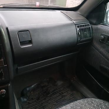 Volkswagen: Volkswagen Passat: 1988 г., 1.8 л, Механика, Бензин, Седан — 2