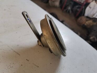 Auto delovi: Sirena Lada 21214i Niva. Polovno, ocuvano. Skinuto sa rastavljenog — 12