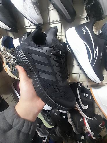 Мужские кроссовки, 39, 39.5, 40, Adidas, Новый, цвет - Черный, Самовывоз, Бесплатная доставка, Платная доставка