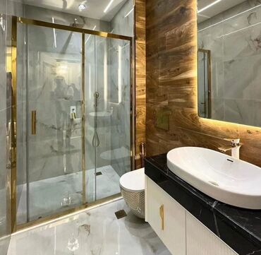 Duş kabinaları, arakəsmələr: Yeni Arakəsmə, Künc üçün, Pulsuz çatdırılma, Ünvandan götürmə — 25