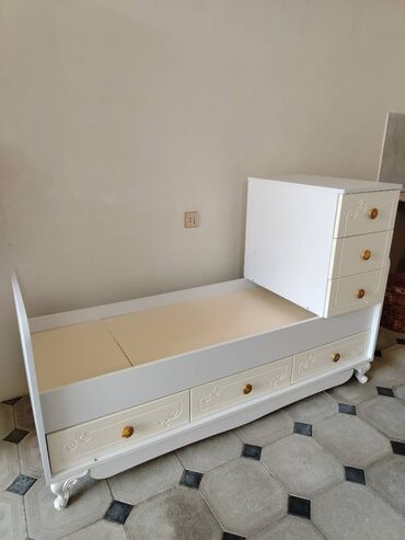saxta baba ve qar qiz sekilleri: Для девочки и мальчика, Колыбель