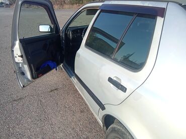 нексия автомат: Volkswagen Vento: 1993 г., 1.8 л, Механика, Седан
