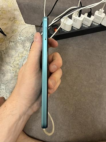 vivo v21e: Tecno Spark Go 2023, Б/у, 64 ГБ, цвет - Голубой — 4